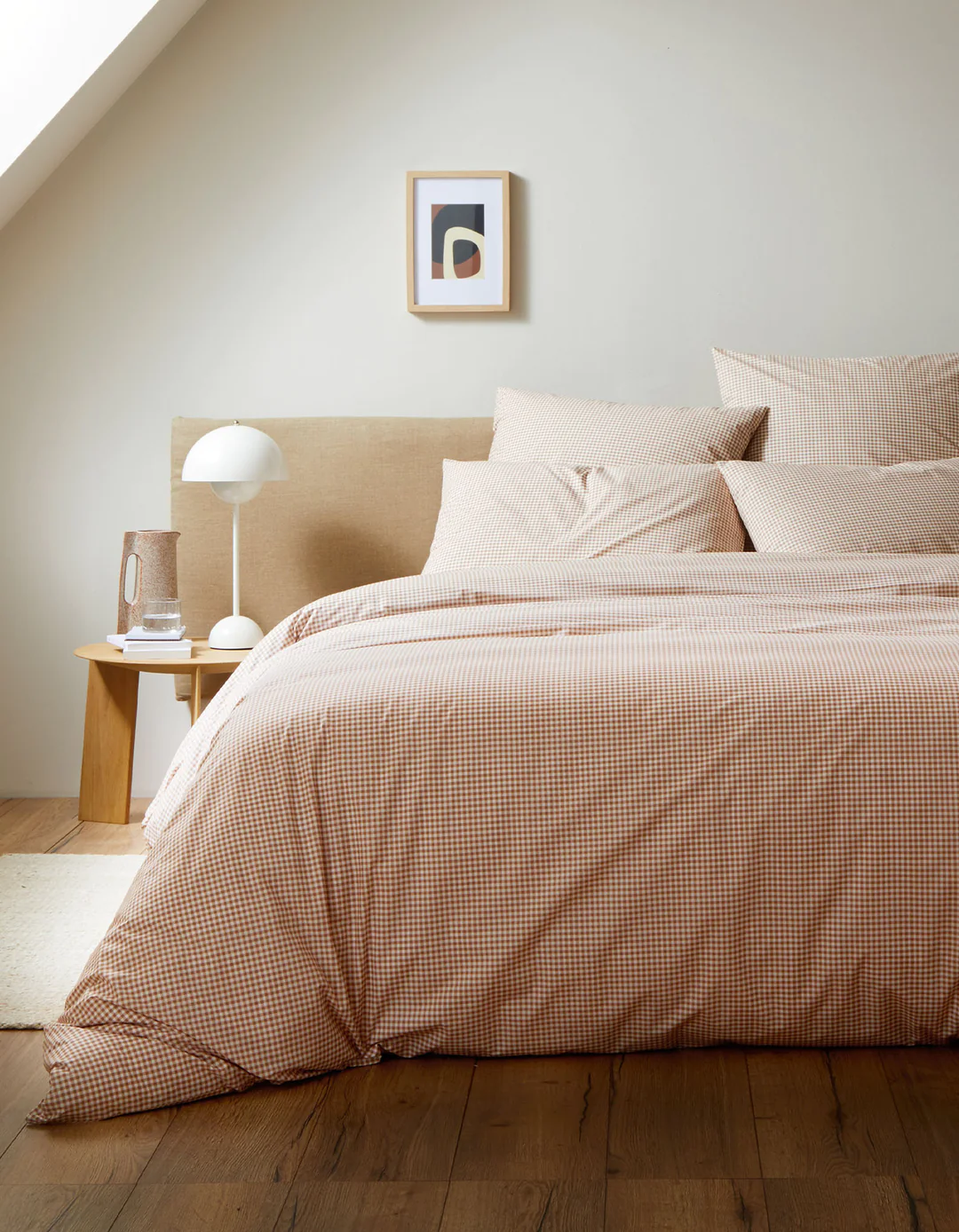 Chambre apaisante avec linge de lit soign�
